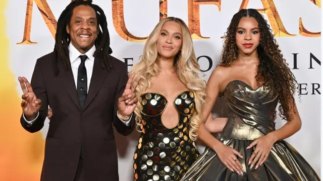 Penampilan Blue Ivy di Karpet Merah bareng Beyonce dan Jay-Z Disebut Terlalu Dewasa. foto: (Lisa O'CONNOR / AFP)
