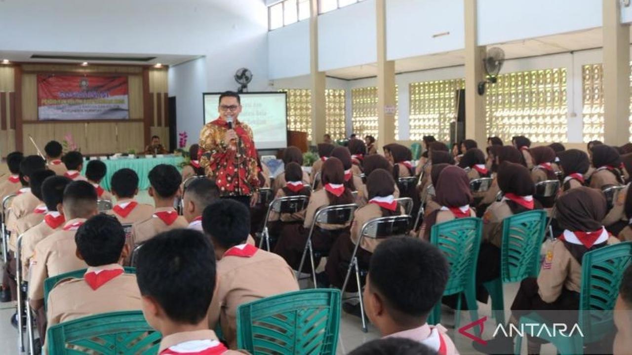 KPU Purworejo Gencarkan Pendidikan Politik Generasi Muda untuk Bentengi Pelajar dari Hoaks