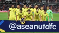 Starting XI Timnas Malaysia pada pertandingan ketiga Grup A Piala AFF 2024 melawan Thailand di Stadion Rajamangala, Bangkok, Sabtu (14/12/2024). (Bola.com/X FA Malaysia)