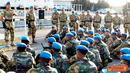 Citizen6, Lebanon: Dansatgas Indobatt Kontingen Garuda UNIFIL, Letkol Inf Suharto Sudarsono melaksanakan inspeksi kesiapan personel di Lapangan Soekarno Markas Indobatt UN Posn 7-1, Lebanon Selatan, Senin (22/10). (Pengirim: Badarudin Bakri).