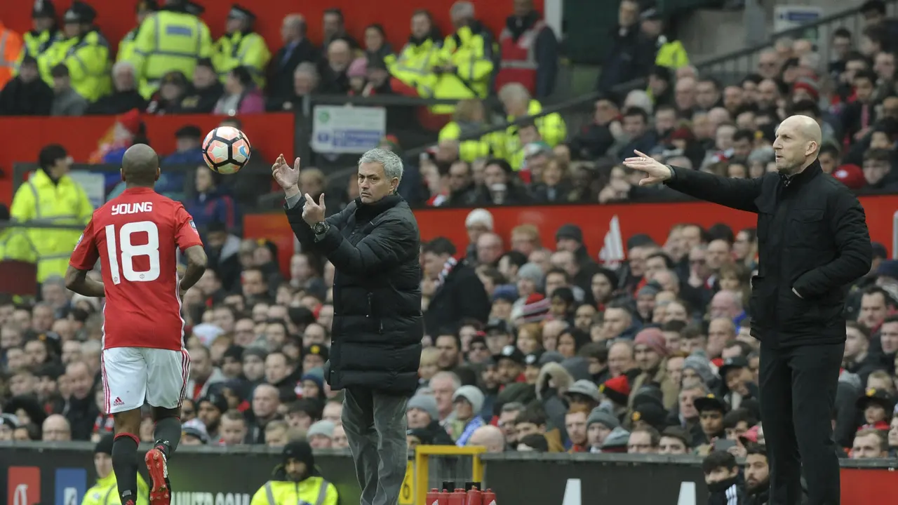 Manchester United (MU)