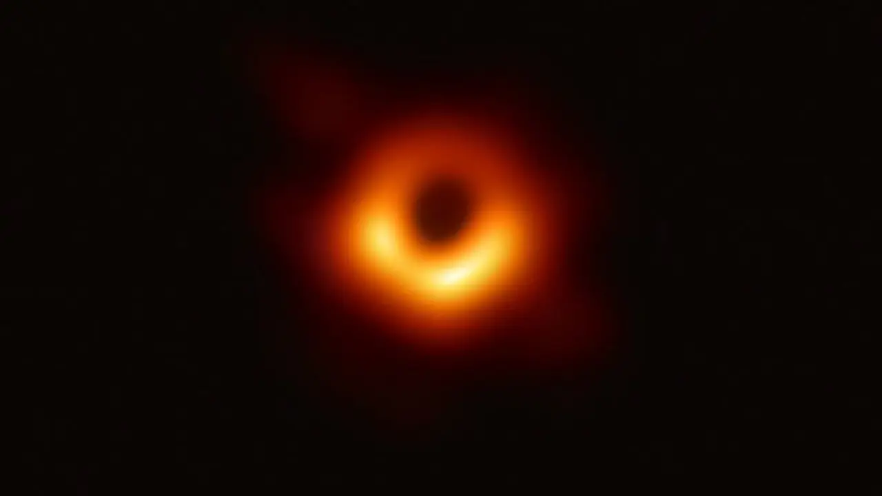 Foto lubang hitam supermasif dinobatkan sebagai Breakthrough of the Year 2019 oleh Science, jurnal terkemuka Amerika Serikat. (Xinhua/EHT)