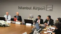 PT Bandarudara Internasional Jawa Barat (PT BIJB) bersama Pemerintah Provinsi Jabar, hari ini bertemu CEO Istanbul Grand Airport (IGA) Kadri Samsunlu, bersama jajarannya. (Liputan6/Putu Merta)