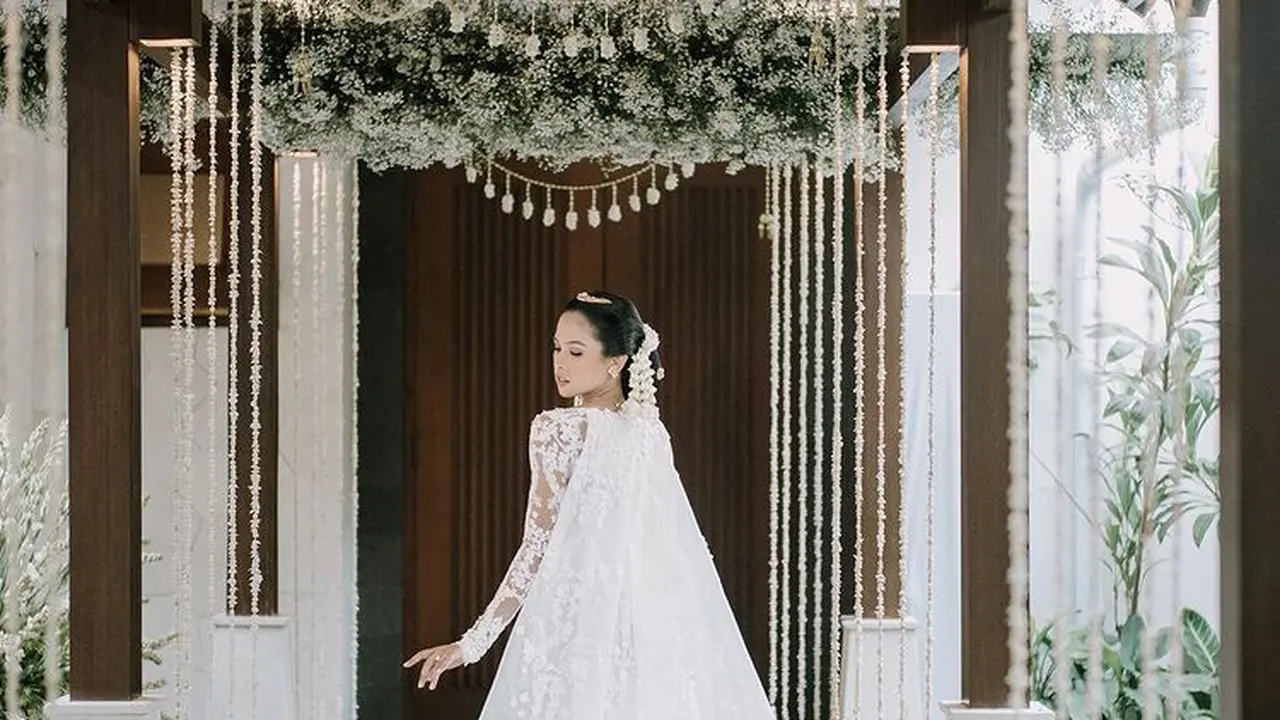 Maudy Ayunda menikah. (Foto: Instagram/maudyayunda)