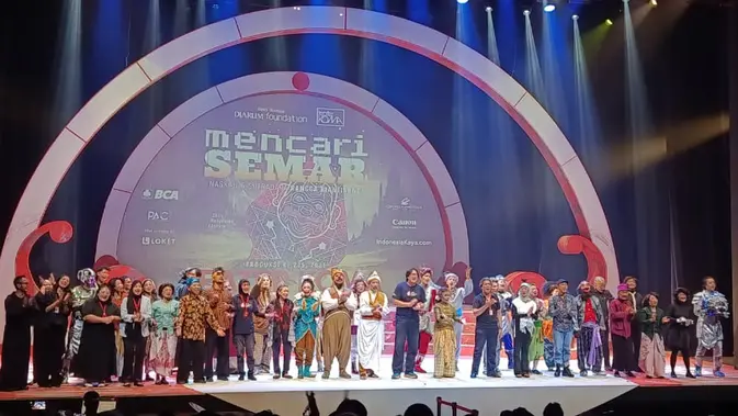 Semar Dicari: Teater Koma Satukan Wayang dan Masa Depan.