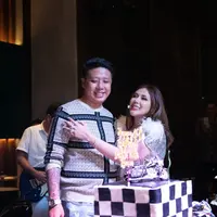 Pablo Benua ulang tahun yang ke-43 [ist]