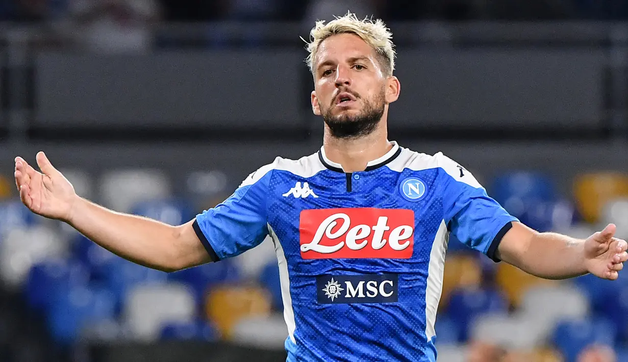 6. Dries Mertens (6 gol) - Penyerang Napoli ini tampil produktif mencetak gol untuk Napoli di Liga Champions. Sebelum mengalami cedera, Dries Mertens menyumbangkan 6 gol bagi Napoli di Liga Champions 2019/2020. (AFP/Andreas Solaro)