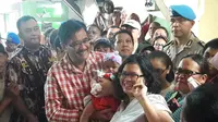 Ketika Djarot Gendong Bayi Filosofi di Grogol Petamburan