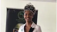 Pemenang Miss Africa 2018, Dorcas Kasinde yang rambutnya sempat terbakar di panggung. (dok.Instagram @dorcas_dienda/https://www.instagram.com/p/BsAsbtqh-SX/Henry
