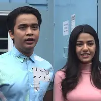 Hubungan Billy Syahputra dan Susan Sameh nampaknya makin terbuka di hadapan publik. Bahkan Susan Sameh yakin dan tidak peduli dengan Billy yang selalu mendapatkan cap playboy dari netizen.