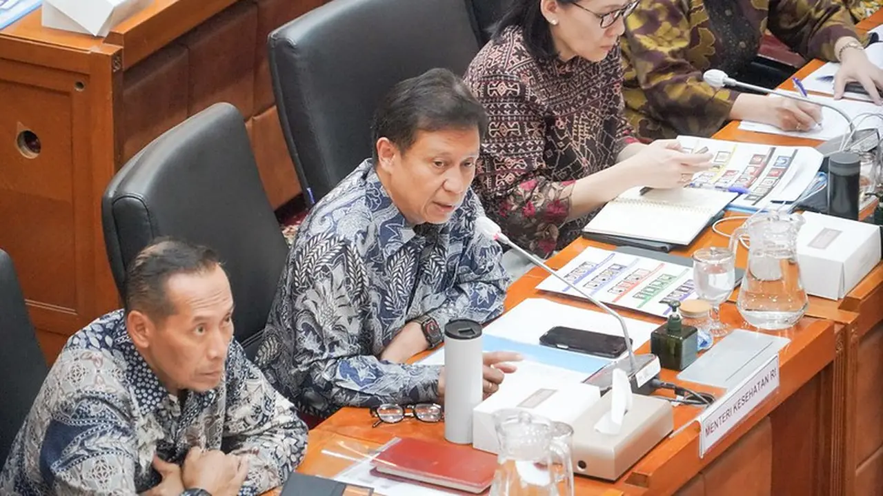 Menkes Budi bicara tentang data mengenai prodi dengan laporan perundungan terbanyak dalam audiensi dengan Komisi IX DPR RI pada Rabu, 30 April 2025.(Dok Kemenkes RI)