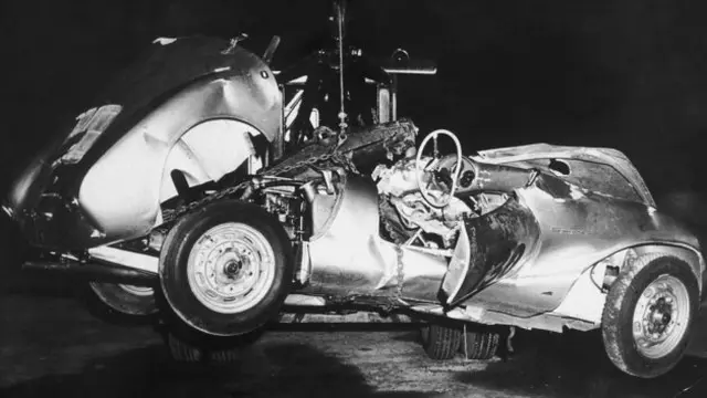 5 Kisah Mobil Berhantu yang Bikin Bergidik
