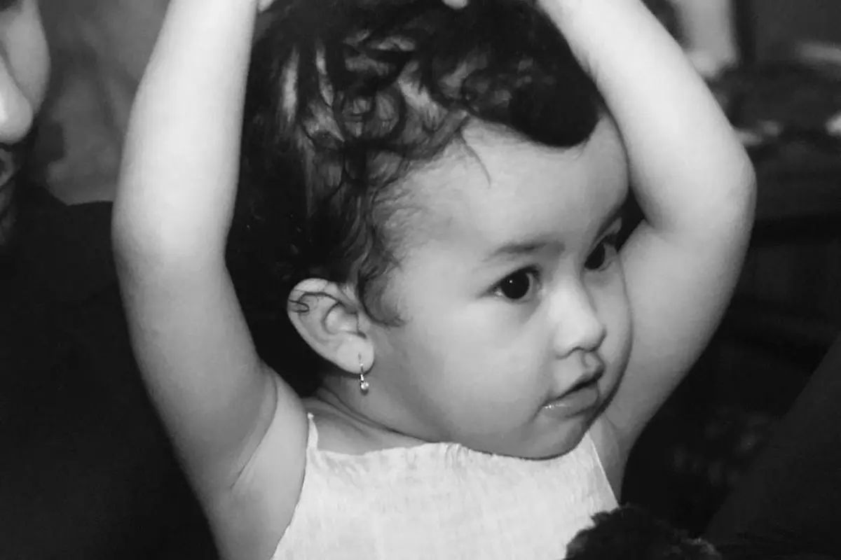 Balita perempuan ini sudah menjadi gadis remaja, ternyata anak artis