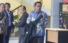 Ridwan Kamil Bantah Beli Mercy dan Royal Enfield Pakai Duit Korupsi BJB, Termasuk Transferan ke Lisa Mariana