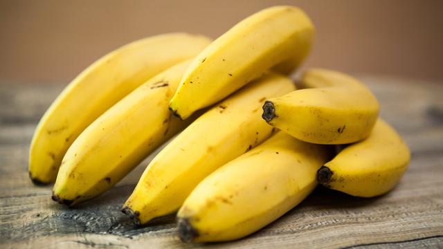 Pisang, mengandung zat besi dan vitamin B6