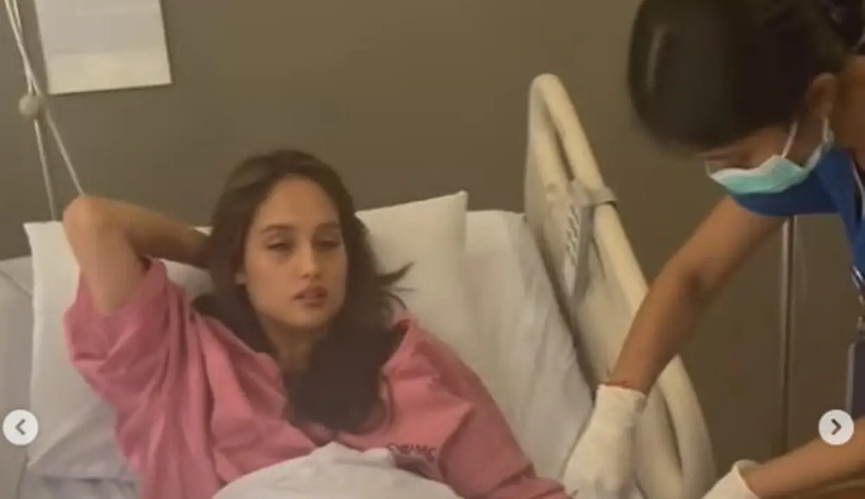 Menurut Cinta, ia memang selama 3 bulan terakhir ini bekerja setiap hari tanpa ada libur. (instagram.com/claurakiehl)