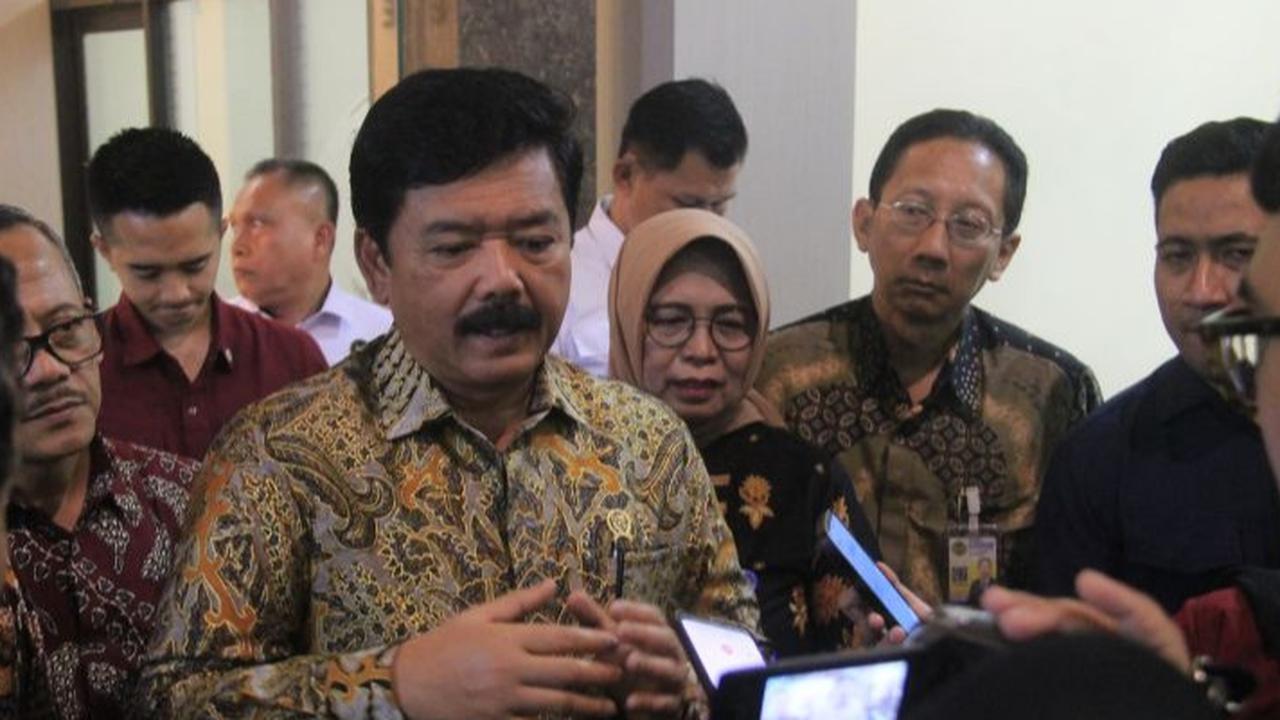 Momen Eks Panglima TNI Jajan di Warung Kampung, Beli Gado-Gado Harga Rp15 Ribu Nikmat Banget