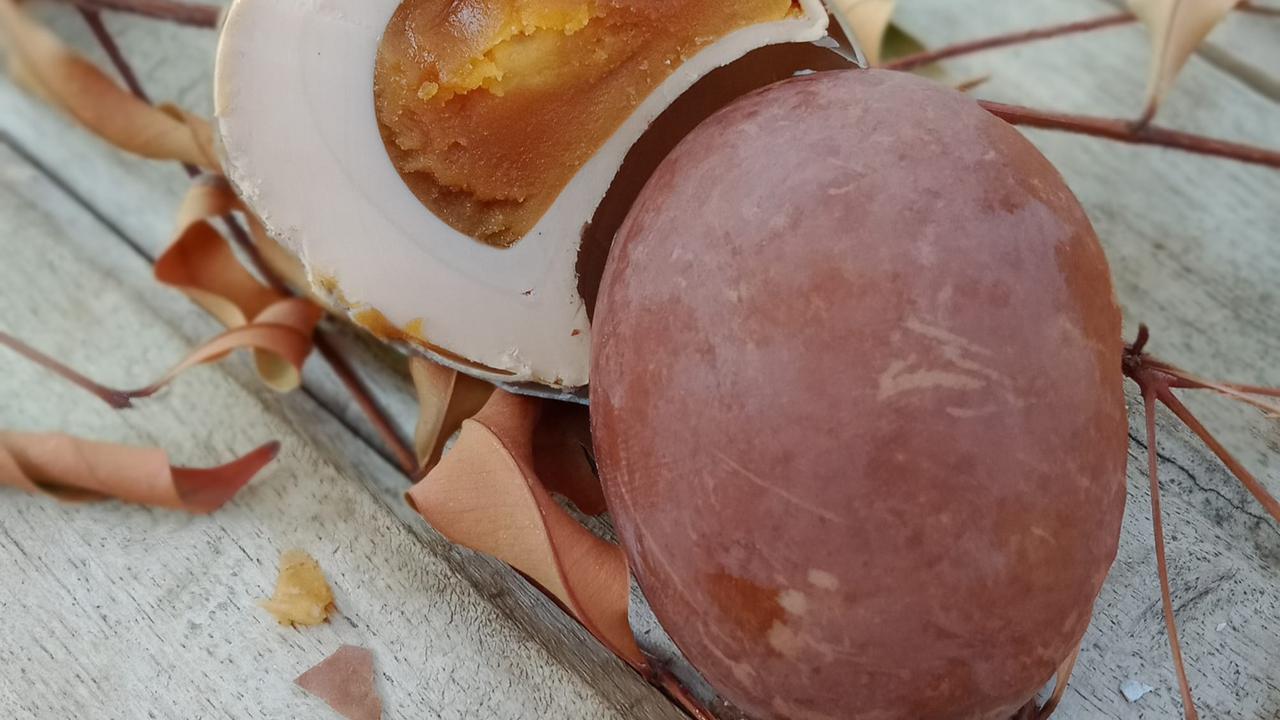 Telur asin rempah khas Indramayu