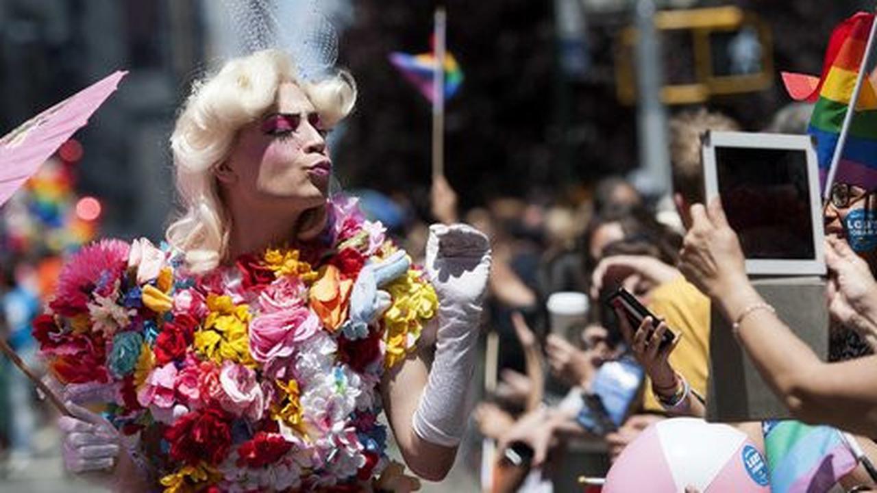Radikalisme agama tak surutkan eksistensi LGBT