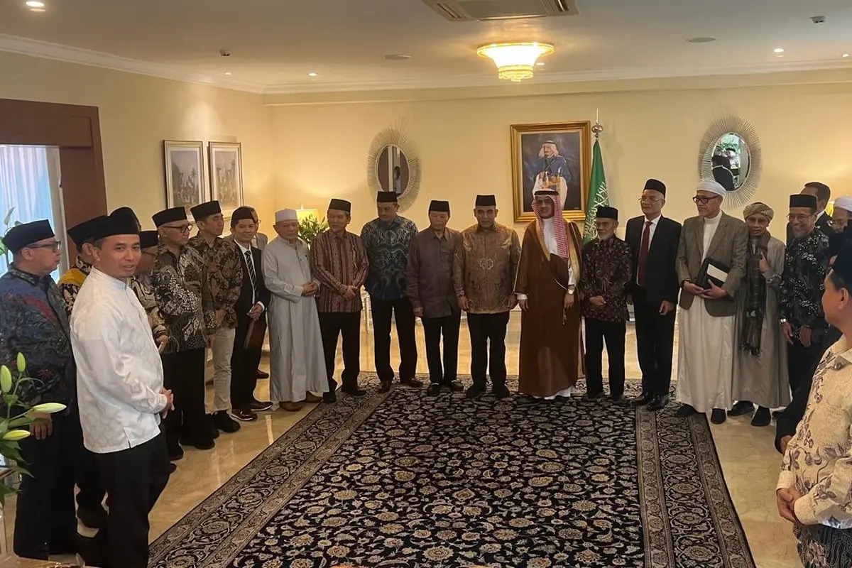 Sejumlah tokoh, ulama, pimpinan ormas Islam, dan lembaga hadir dalam halalbihalal dengan Duta Besar Saudi Arabia untuk Indonesia  Faisal Abdullah Amody di kediaman Dubes.