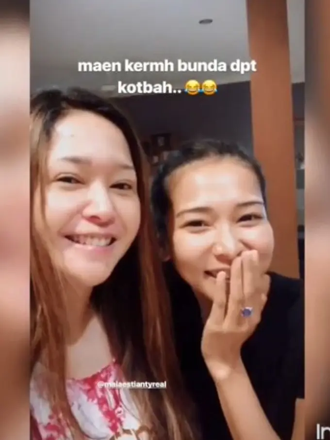 [Bintang] Maia Estianty dan Dita