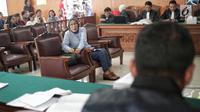 Terdakwa kasus dugaan penyebaran berita bohong atau hoaks, Ratna Sarumpaet menjalani sidang lanjutan di Pengadilan Negeri Jakarta Selatan, Selasa (14/5/2019). Sidang tersebut dengan agenda pemeriksaan terhadap dirinya. (Liputan6.com/Faizal Fanani)
