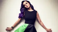 Katy Perry Sukses Bantu Wanita Hamil Melahirkan
