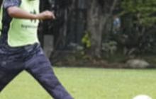 Momen Letjen TNI Lincah Gocek Bola, Tendangan Kaki Kirinya Jago Banget
