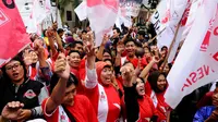 Sejumlah warga yang hadir di kampanye PKPI tampak antusias mendengarkan orasi dari Sutiyoso (Liputan6.com/Andrian M Tunay).