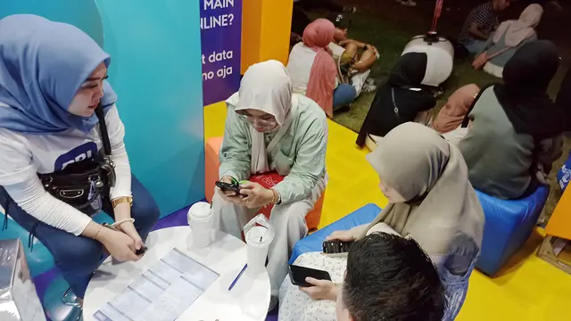 Pengunjung yang membuka rekening BRI
