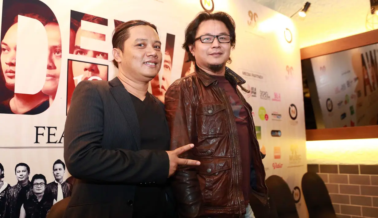 Selain itu promotor yang juga menggaet Java Jive di konser 90an ini mengaku merasa sulit ketika mengajaknya dan Dewa 19 juga. Namun mereka menyebutkan alasannya memilih Dewa 19 dan Java Jive tampil di konser ini. (Adrian Putra/Bintang.com)