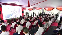 Wali Kota Surabaya Tri Rismaharini (Risma) memberikan pengarahan kepada 58 pelajar Surabaya. (Foto: Dok Pemkot Surabaya)