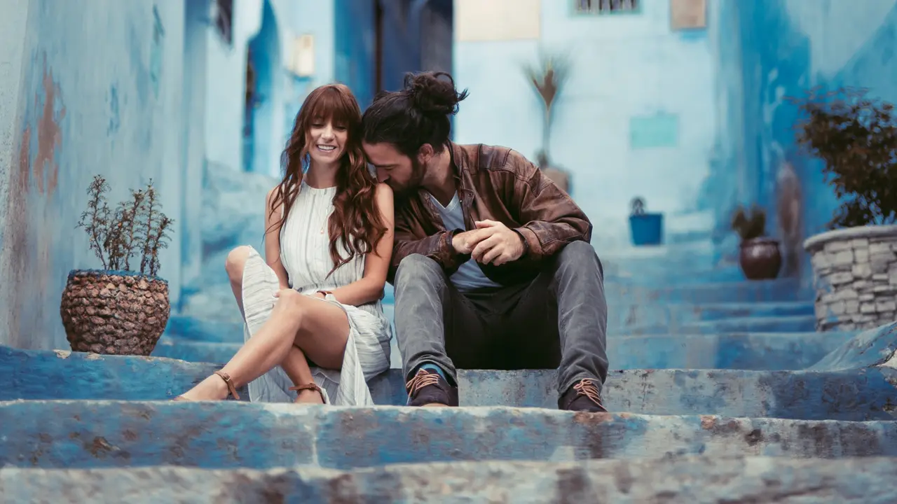 pasangan cinta