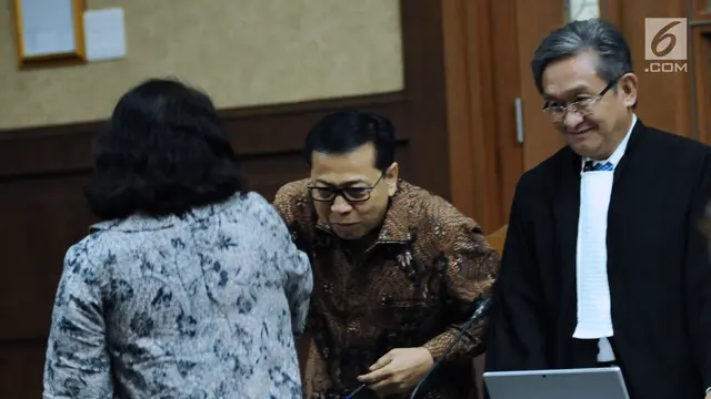 Mantan Dirut PNRI, Isnu Edhy Wijaya dan Advokat Elza Syarief Bersaksi di Sidang Setya Novanto