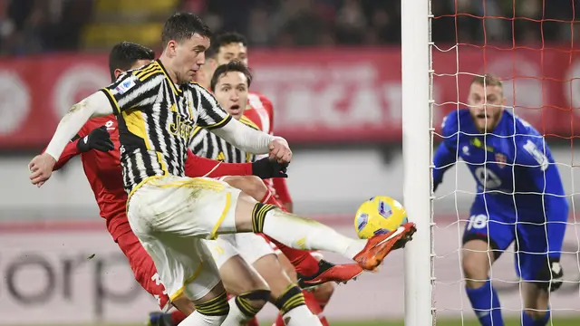 Foto: Injury Time yang Menegangkan, Juventus Curi Poin Penuh di Markas AC Monza