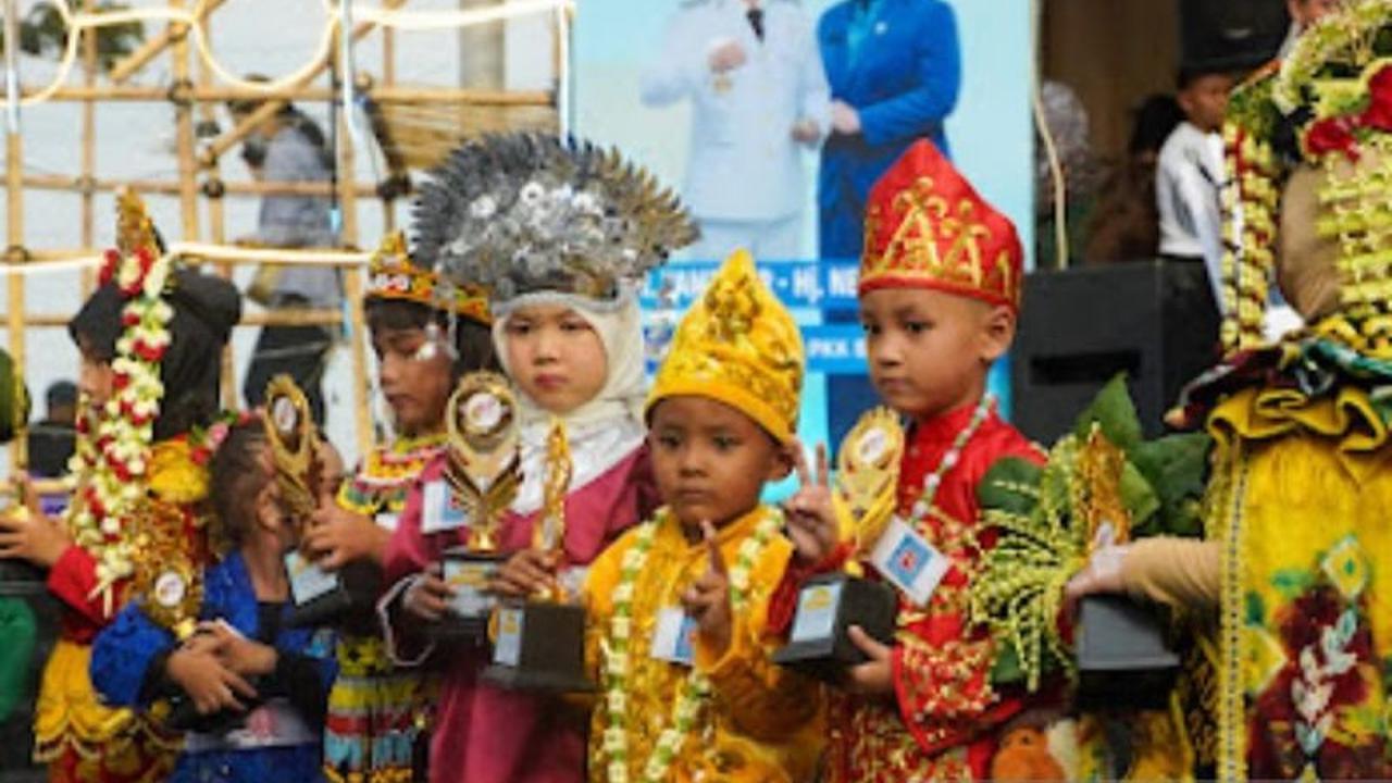 Fakta Unik: Banjarmasin Tumbuhkan Cinta Pelestarian Baju Adat Sejak Dini, Ada Apa?