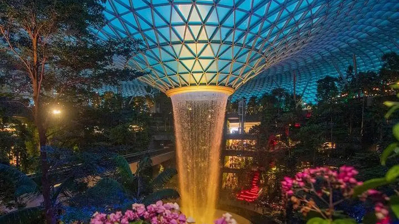 Jewel Changi Airport (Changi, Singapura)