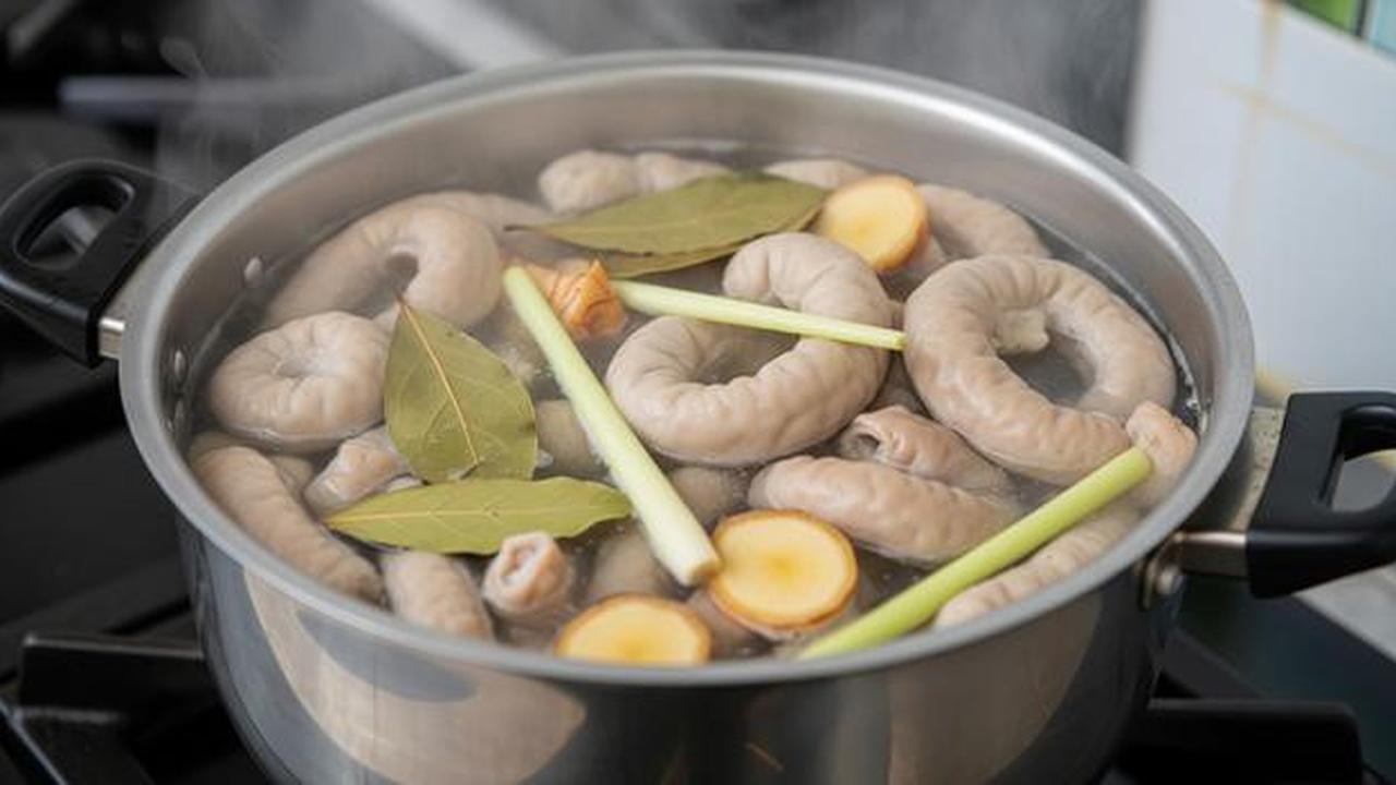 Cara Cuci Usus Sapi Supaya Amisnya Hilang Total, Simak Tips Pengolahannya Agar Hasilnya Empuk