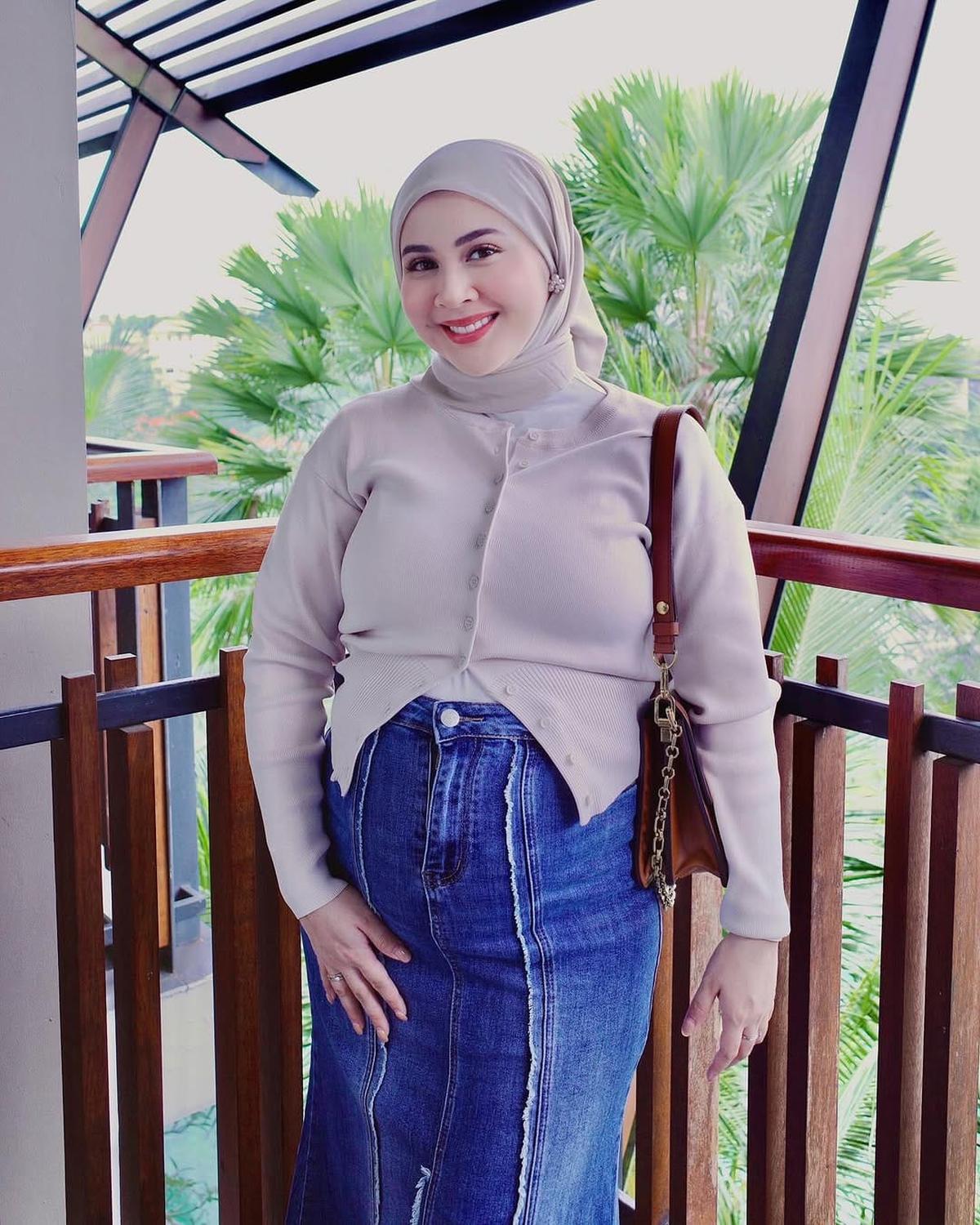 Potret Kesha Ratuliu saat Hamil Anak Ketiga, Simple Namun Memesona