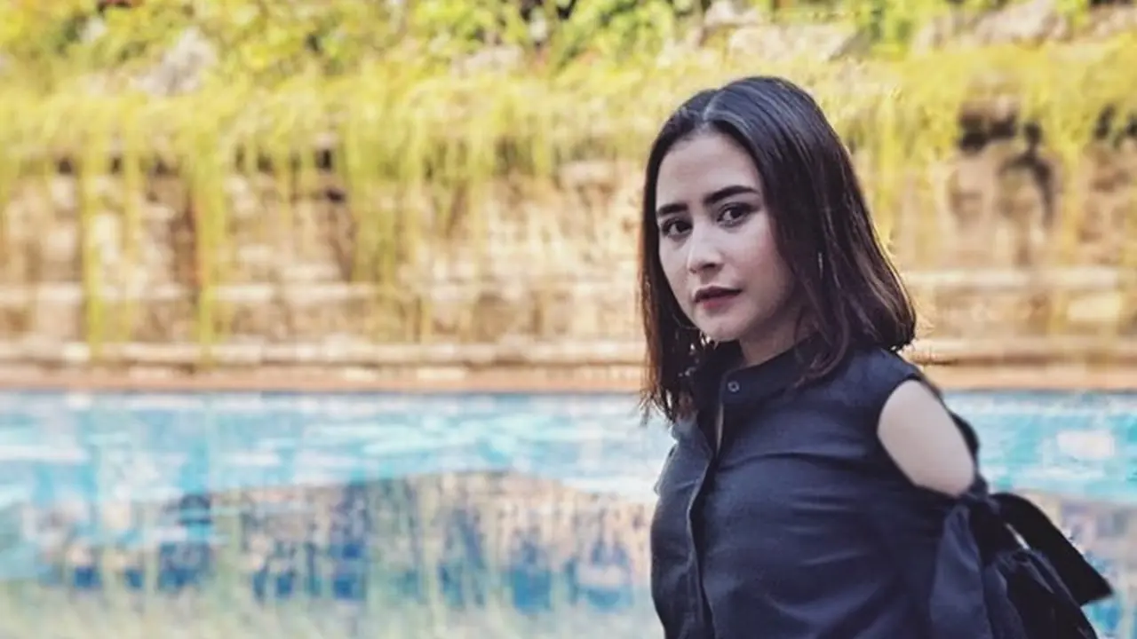 [Bintang] Prilly Latuconsina
