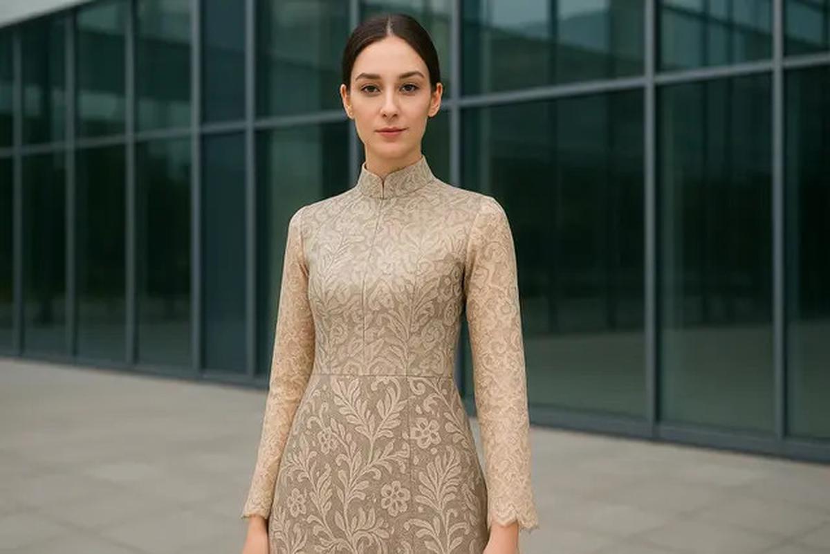 20 Model Dress Batik Kombinasi Brokat Lengan Panjang, Anggun untuk Acara Resmi dan Kondangan