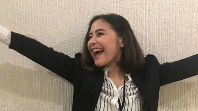 [Bintang] Prilly Latuconsina