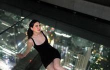 Potret 'Hot Mom' Shandy Aulia Hangout Bareng Bestie di Bangkok, Tampil Pakai Dress Ketat Hitam Kece Berkelas