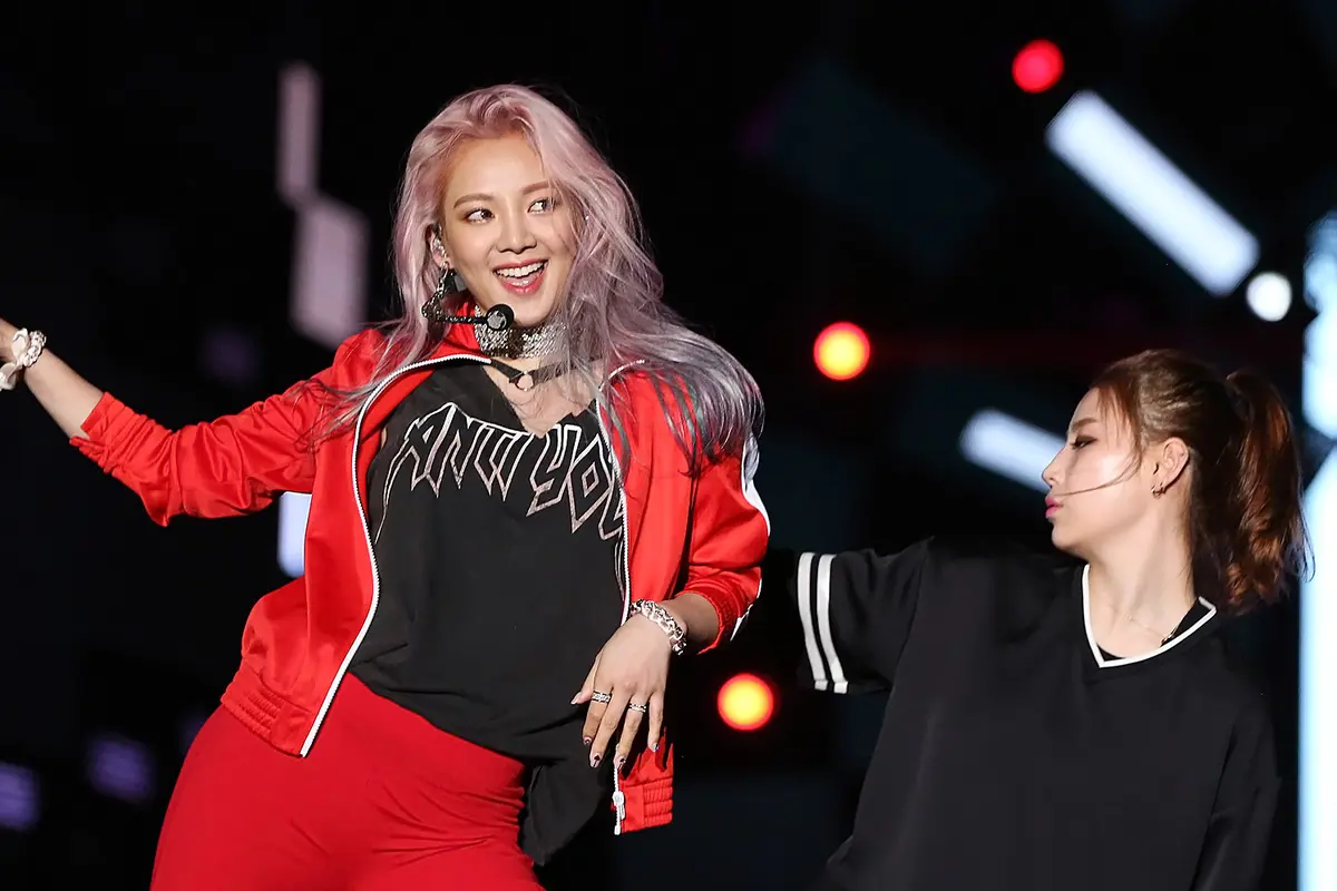 [Bintang] Hyoyeon SNSD Rilis Teaser Jelang Debut DJ Hyo