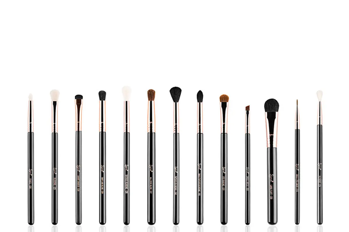 Koleksi Rangkaian Kuas Makeup Terbatas dengan Desain Mewah