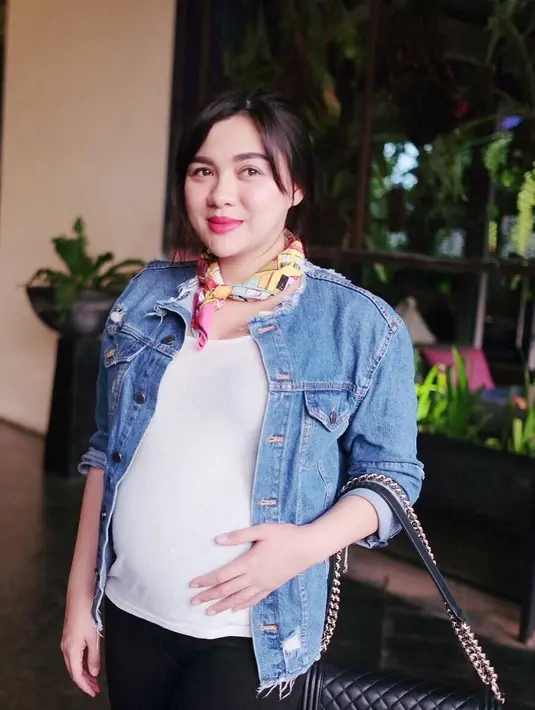 (Instagram/vickyshu)