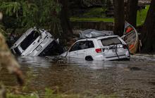 Korban Banjir Bandang di Texas Tembus 100 Jiwa, Sungai Meluap dalam 45 Menit