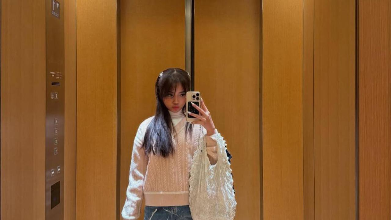 Fuji Bagikan Foto Mirror Selfie Saat Liburan di Jepang, Selalu Dipuji Cakep dari Netizen