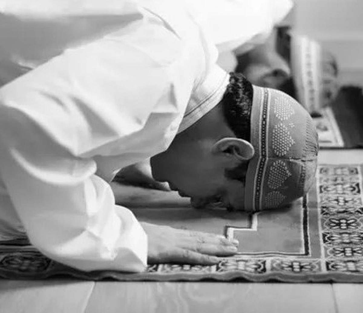 Tata Cara Sholat Tahajud dan Doanya agar UTBK SNBT 2025 Lancar, Diterima Kampus Impian