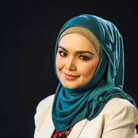 Siti Nurhaliza (via epubbud.com)